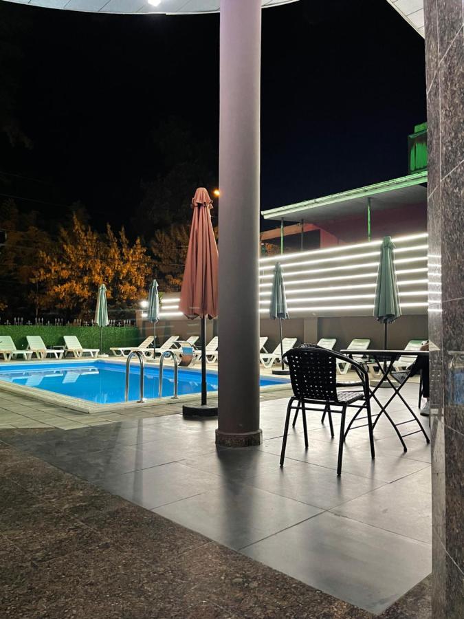 Hotel Condori Kobuleti Extérieur photo